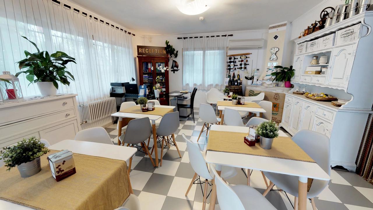 Residence Colibri Family & Bike Loano Exterior photo